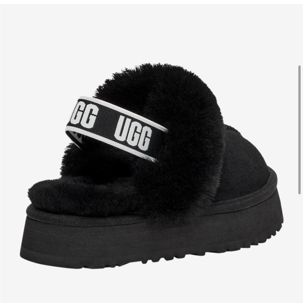 Women’s Black UGG FUNKETTE! LIKE NEW!